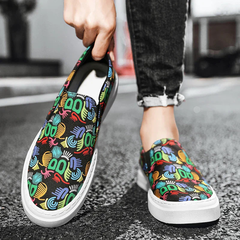 Slip-On Sneaker mit Tribal-Mustern - Carl