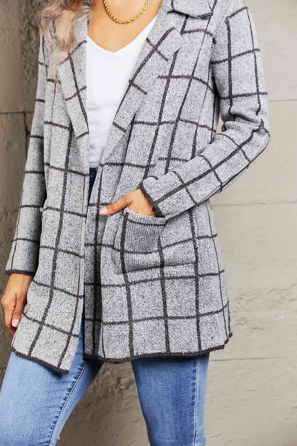 Lusir | Double Take Bedruckte Strickjacke mit offenem Reverskragen und Taschen