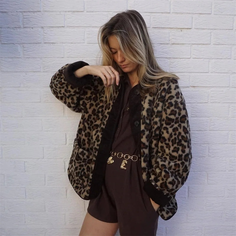 Evelina - Jacke mit Rundhalsausschnitt und Leopardenprint